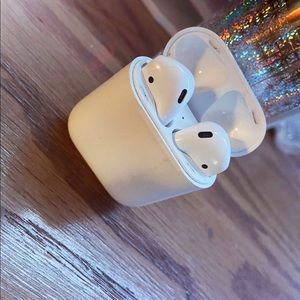 Apple air pods